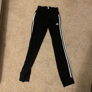Very new adidas sweatpants